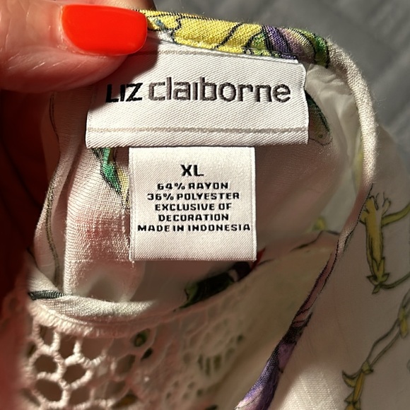 Liz Claiborne Ladies Casual Spring/Summer Shirt, EUC (Wore Once), Size XL - Picture 8 of 9